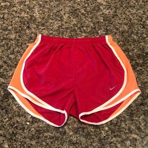 Nike Athletic Shorts Small - Magenta Pink / Coral